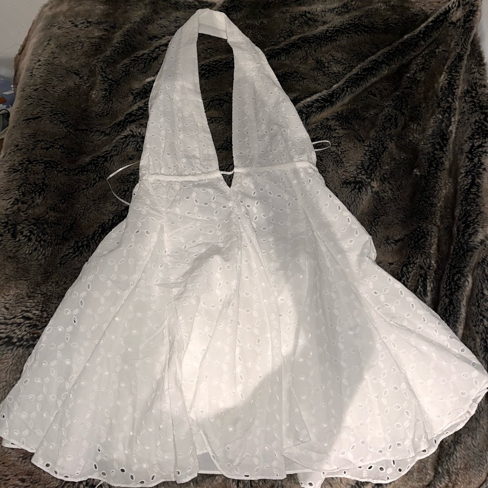 Beautiful, white, brand new ZARA dress